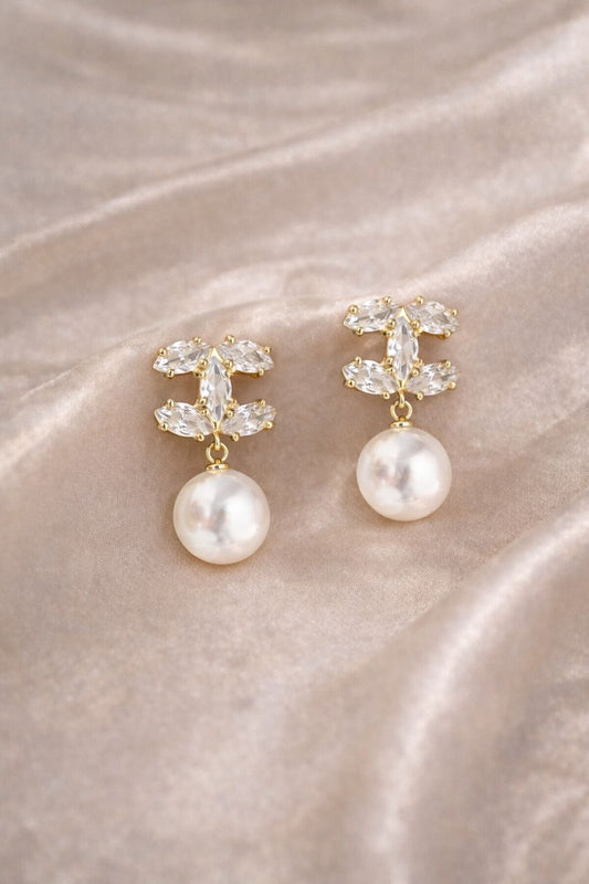 Aurora Pearl Drop - Earrings